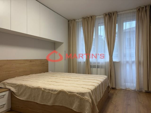 2-стаен в София-Банишора площ 70 цена 700