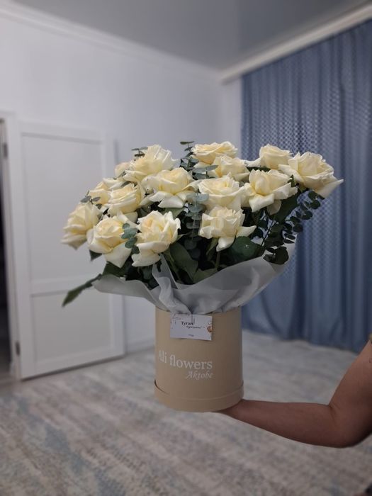 Цветы 17шт живой