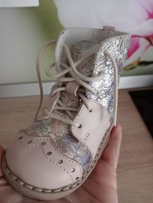 Ghetuțe imbranite Ariana Shoes