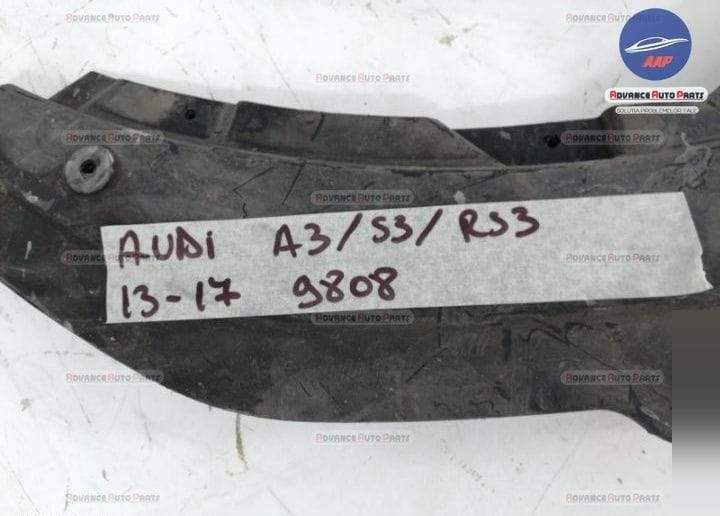 Ауди РС 3 / Audi RS 3 Оригинален камъчен отклонител