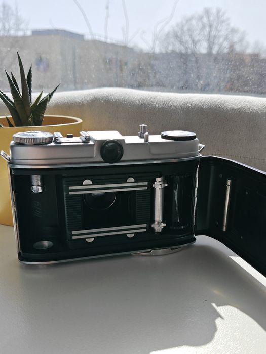 Camere film Minox 35 EL și Kodak Retinette f