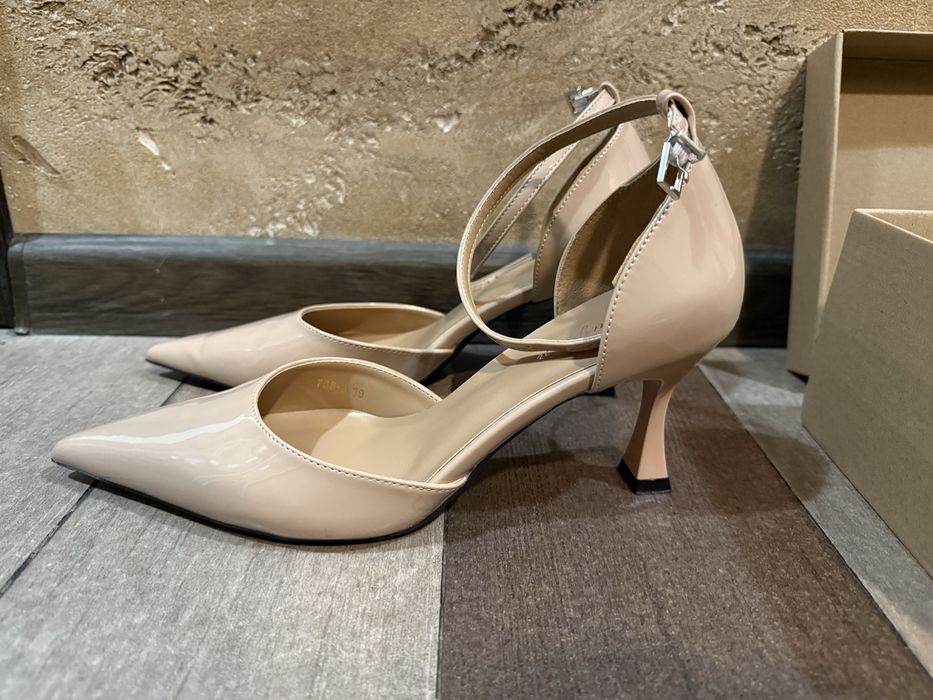 Официални обувки 39н на ток