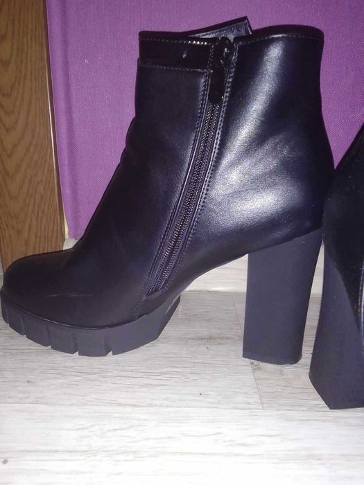 Дамски елегантни боти