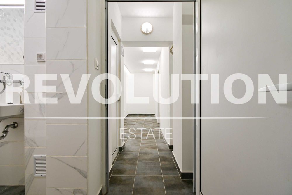 Продава се Магазин в София, Център - 110 кв.м за 5910 €/кв.м - Снимка #2