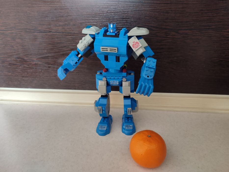 Конструктор lego Лего большой Робот