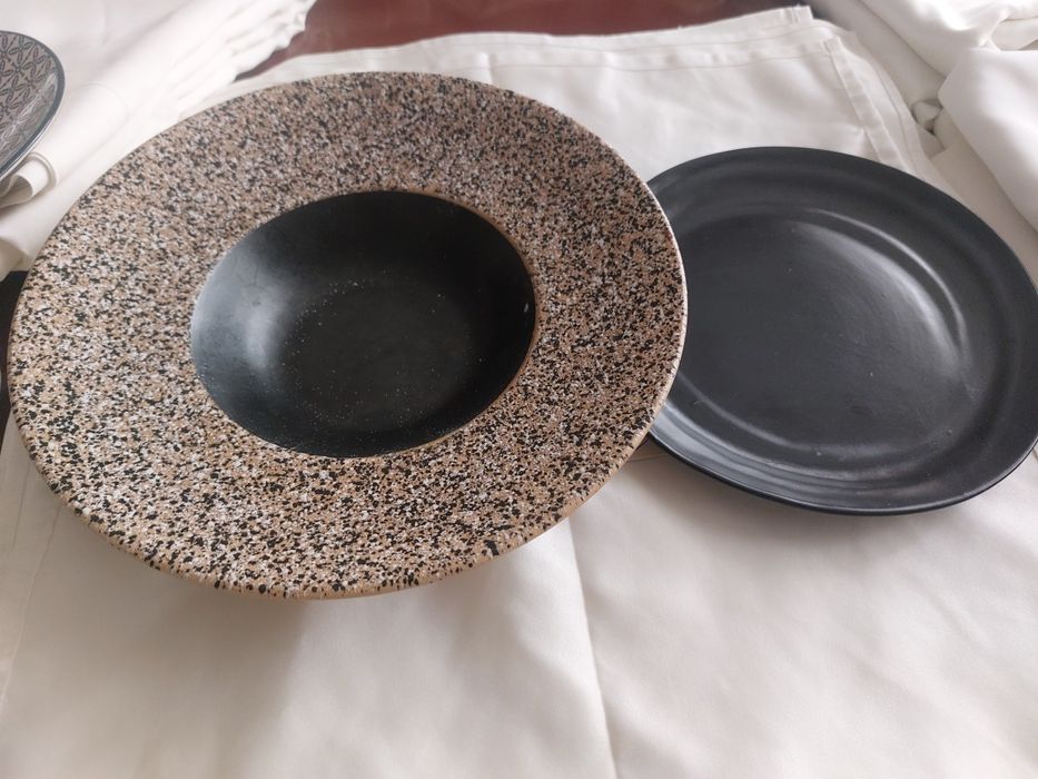 Супер-скидка Тарелки  разные цены разные