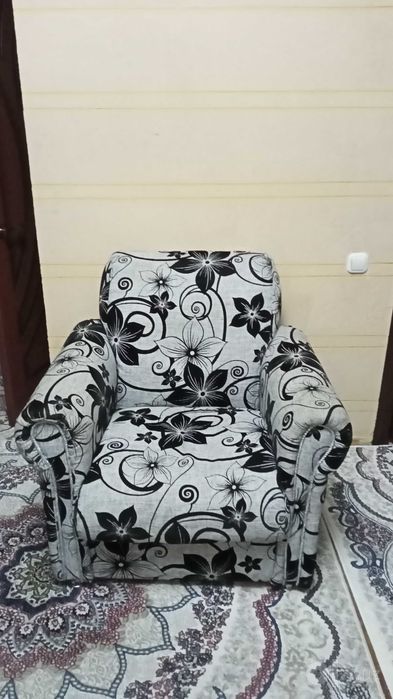 2 дивана раскладных и 2 кресла