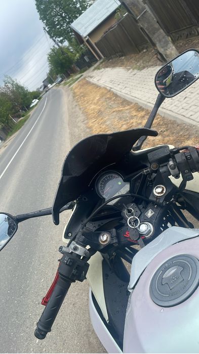 Se vinde honda cbr