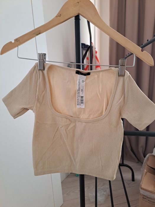 Продам женскую одежду 42-44р