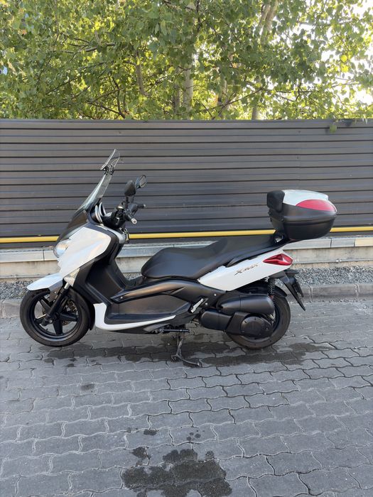 Yamaha X MAX 250