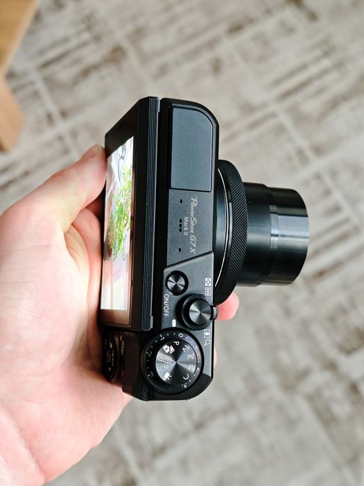 Canon G7X Mark II