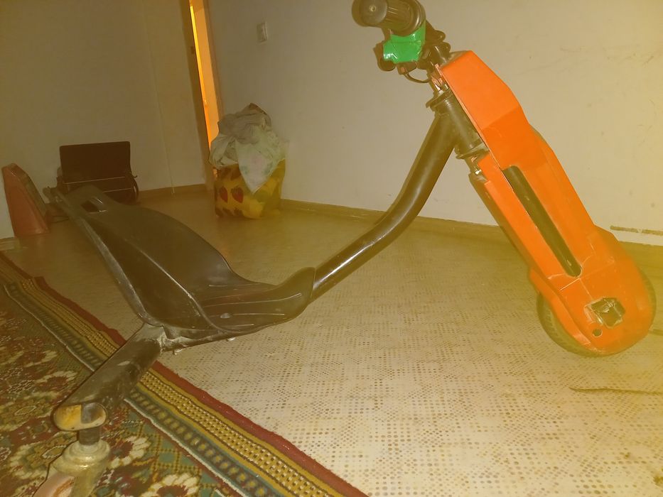 Самокат в хоршем состоянии