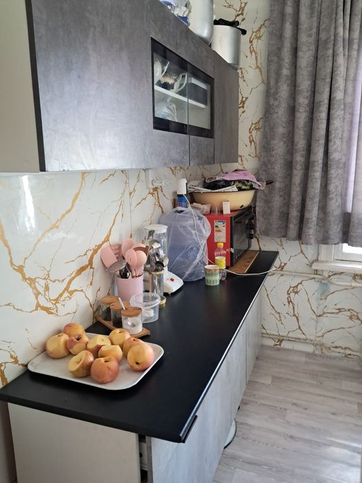 Продам 8ми квартира