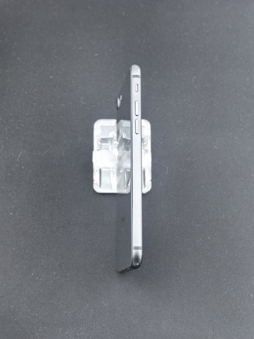 Apple iPhone 8 64 GB ID-mar873