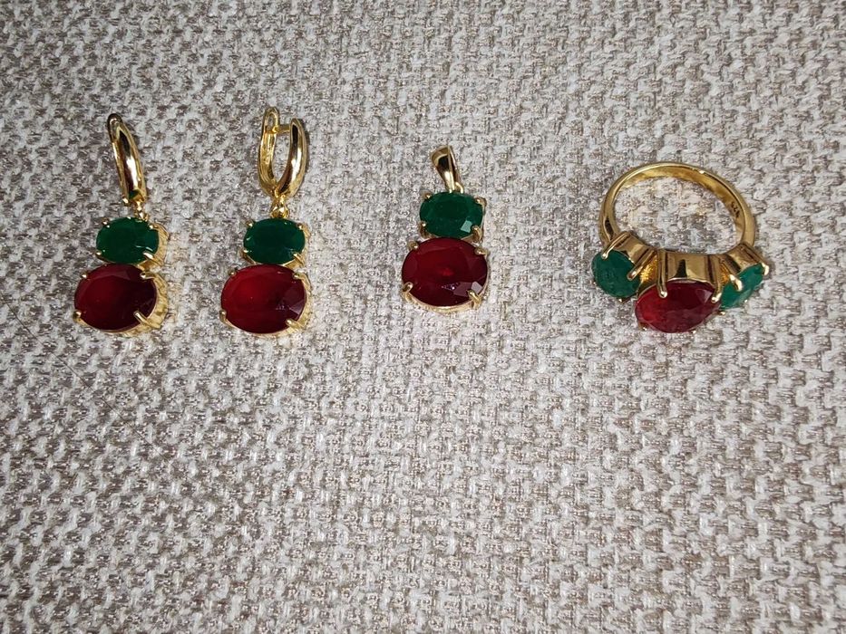 Set din argint aurit cu greutate de 17.2 gr.