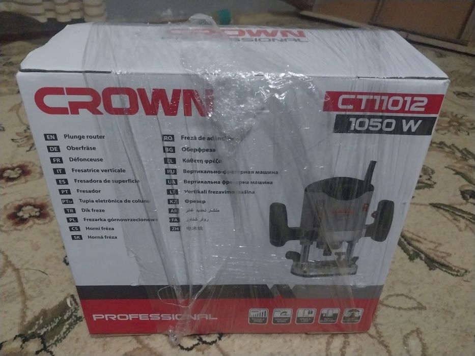 Фрезер CROWN CT11012