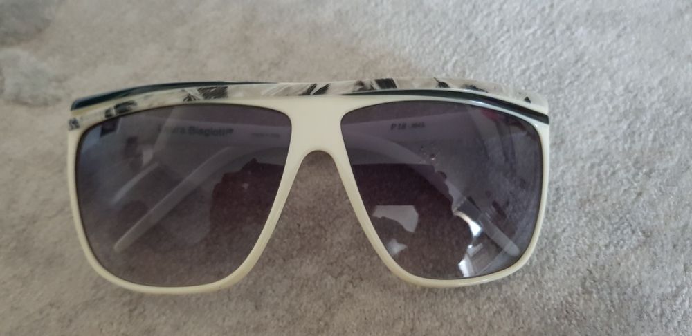 Ochelari de soare Diesel si Laura Biagiotti, autentici 100%