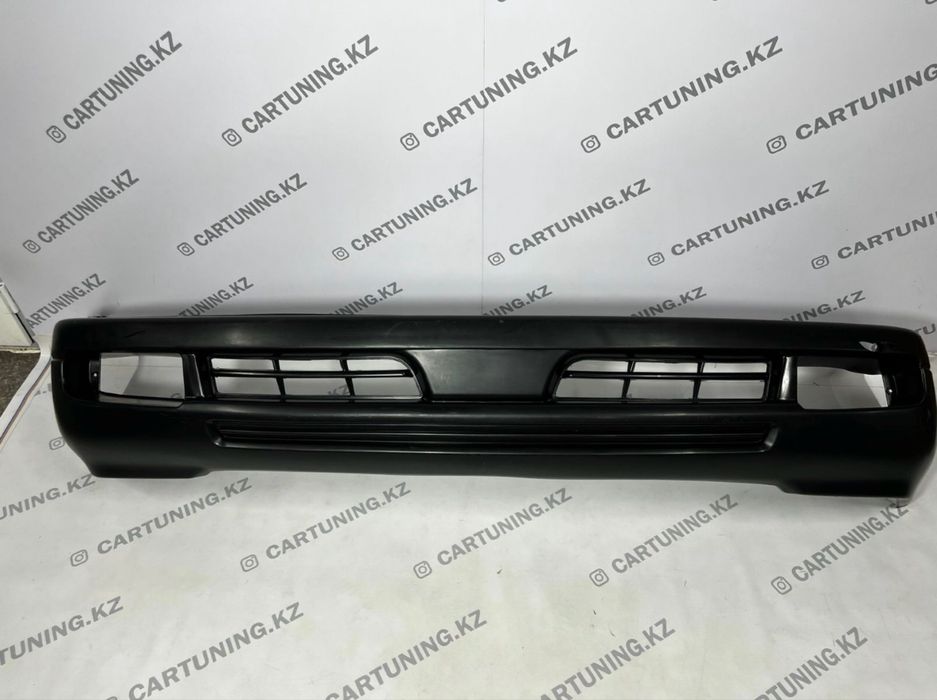 Передний бампер на LEXUS 470