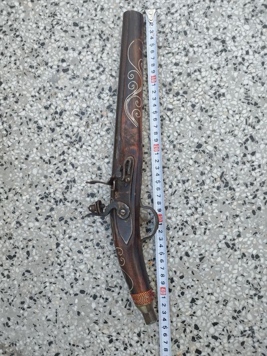 Кремъчен пищов запазен