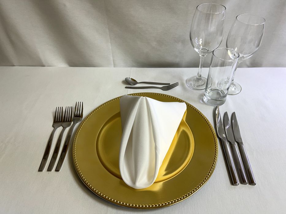 Обучителен център за сервитьори за работа в кетъринг събития