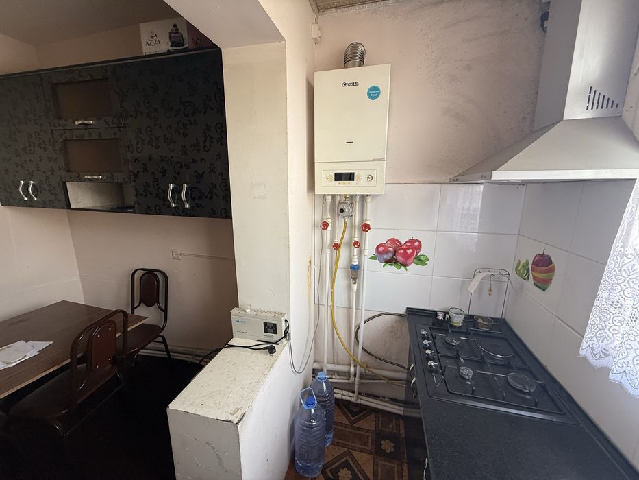 Srochna sotiladi. Termiz sh. 2 xonali 55mkv. hamma narsasi bilan