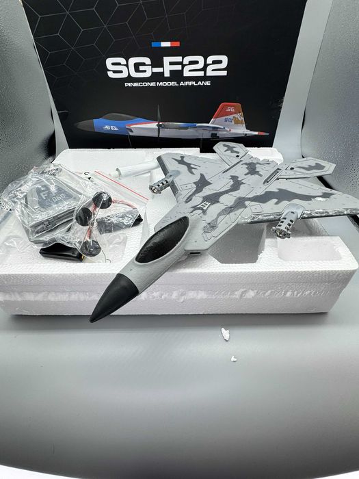 RC самолет изтребител SG-F22 (F-22)дистанционно 2.4GHz,4 канала,Xpilot