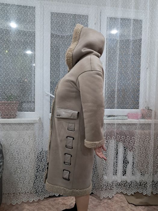 Зимняя одежда . Дубленка