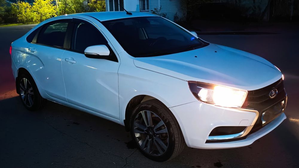 Lada Vesta седан