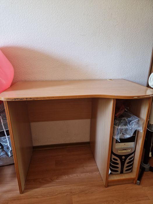 Стол продам продам