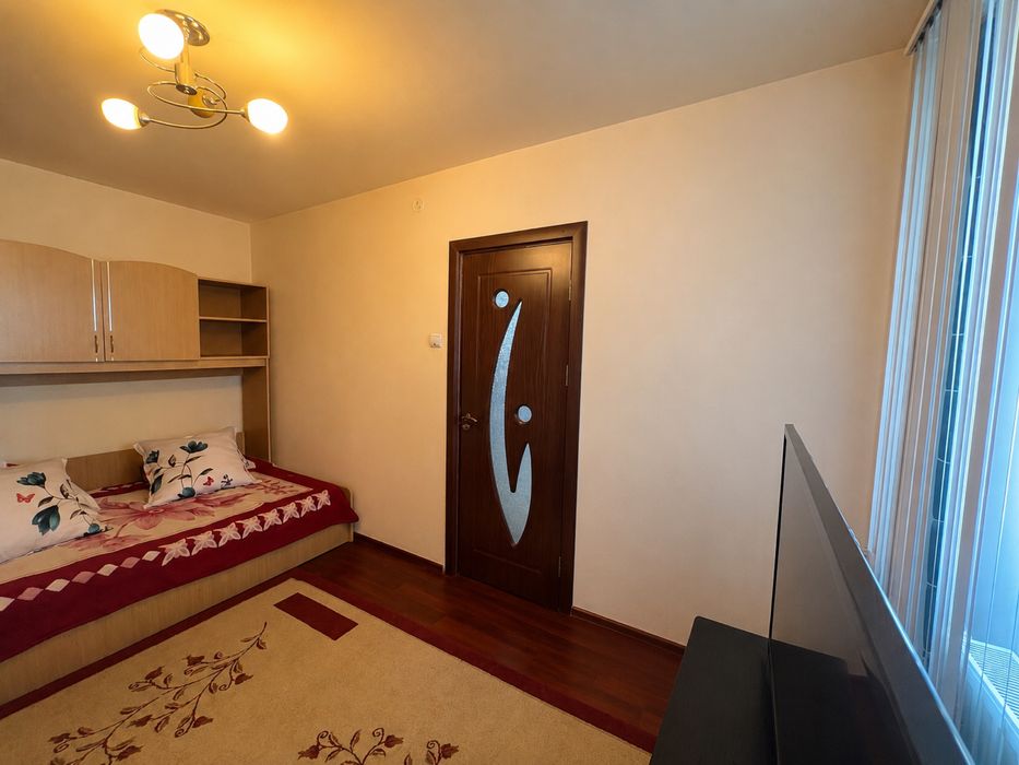 Apartament semidecomandat, centrala, etajul 3, zona Bigul Nou