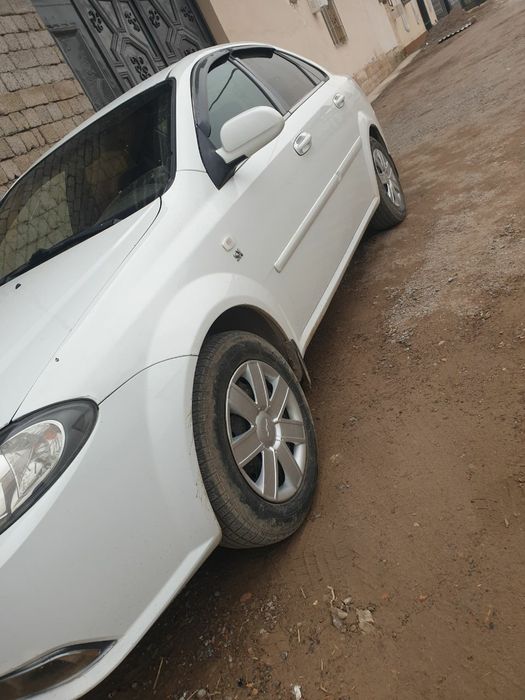 Gentra 2015yil Mexanika sotiladi