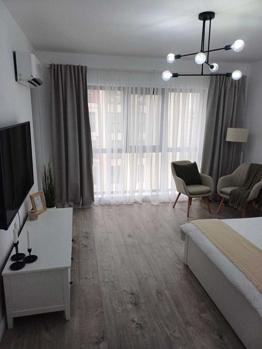 Proprietar, inchiriez garsoniera Plaza Exigent