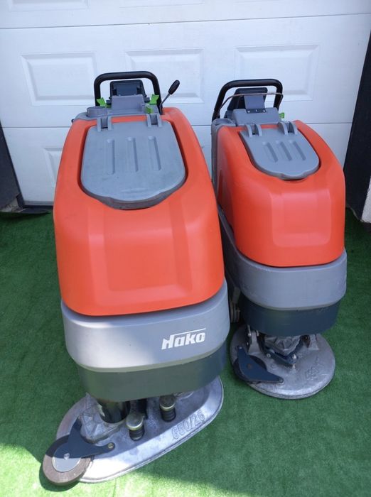 Masini spalat pardoseli Hako