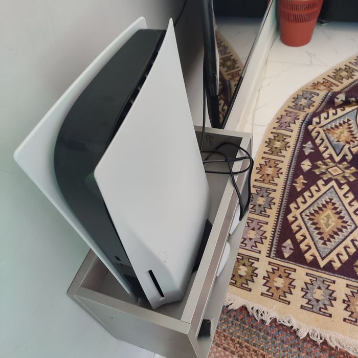 Продам Плестейшн 5