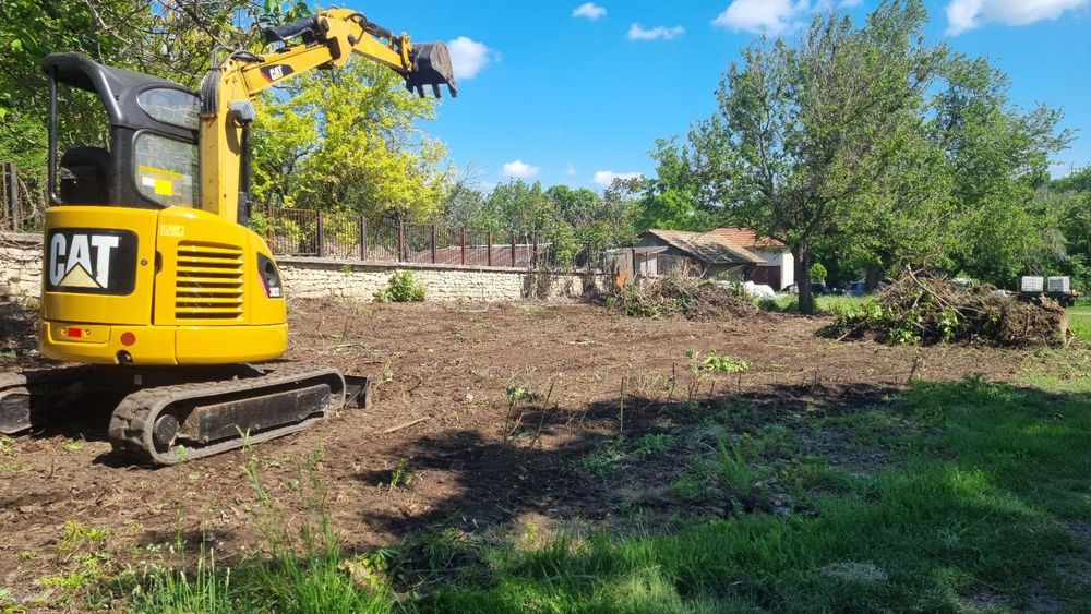 Услуги с малък багер- 50лв на час