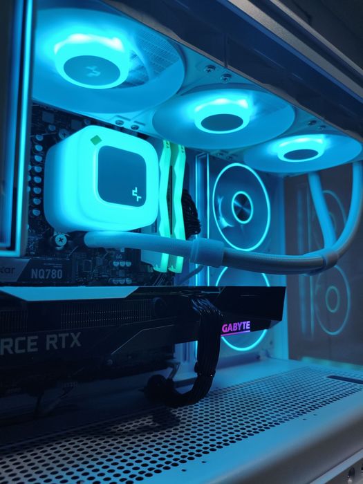 Ryzen 7 7800X3D RTX 3060Ti DDR5