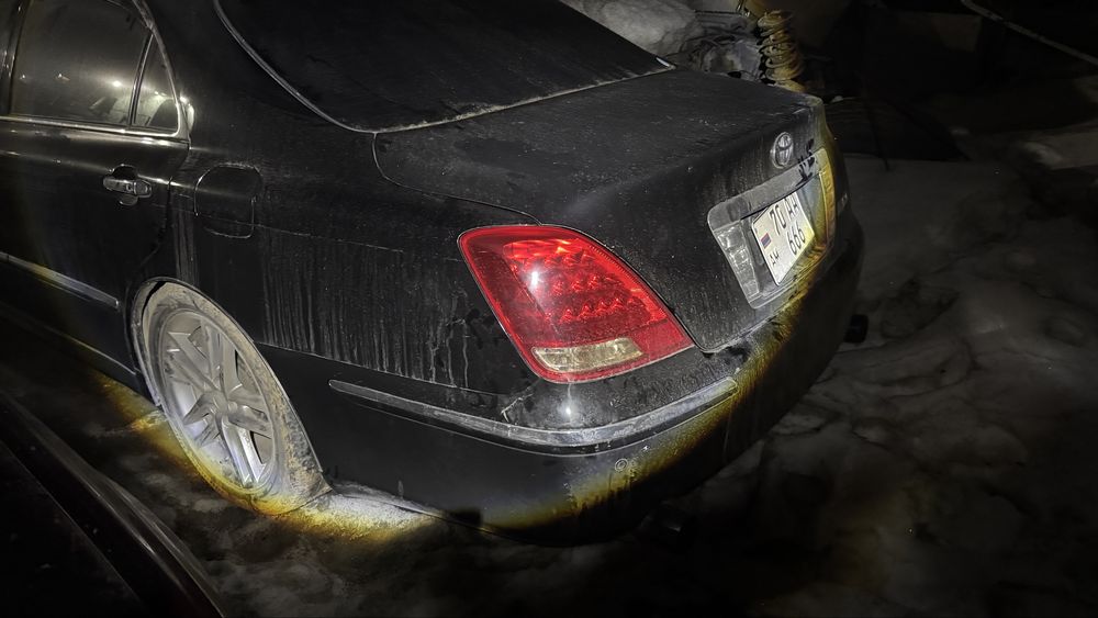 Продаю дверь на Toyota Majesta