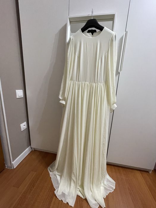 Кажекей и платье