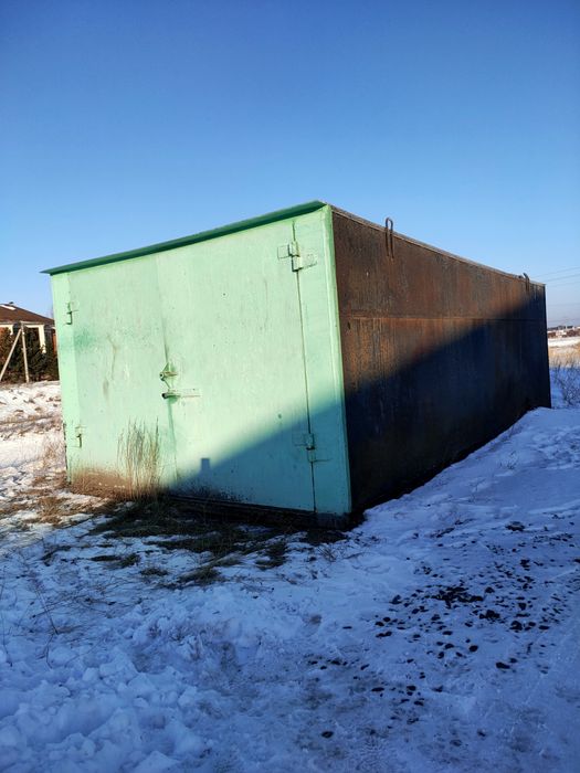 Продаётся железный гараж