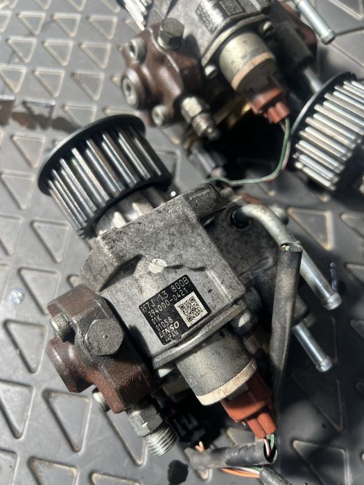 Pompa injectie Mazda 5 Mazda 6 2.0d 2005-2012  Se poate ofei montaj, factura si garantie!