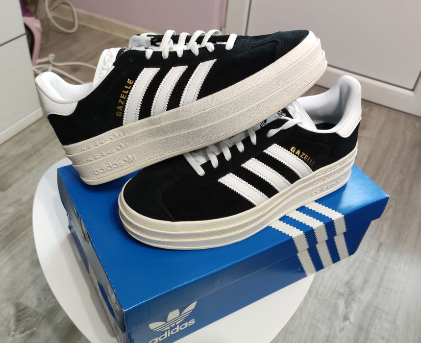 ДАМСКИ кецове 
Gazelle Bold W
UK7 40 2/3
Нови с кутия