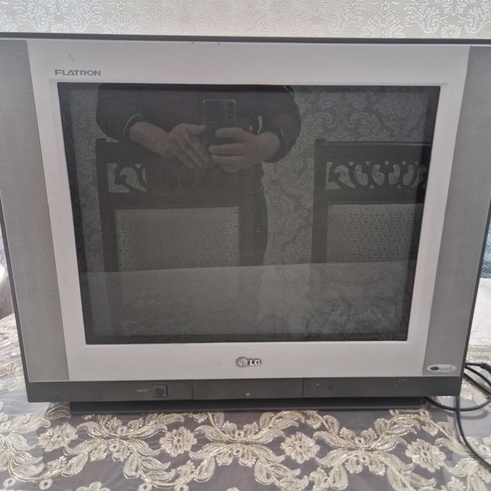 Телевизор lg, panasonic.