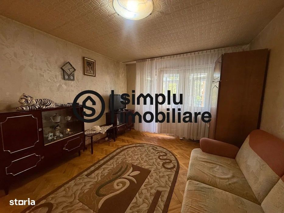 Apartament 3 camere semidecomandat et 2/4
