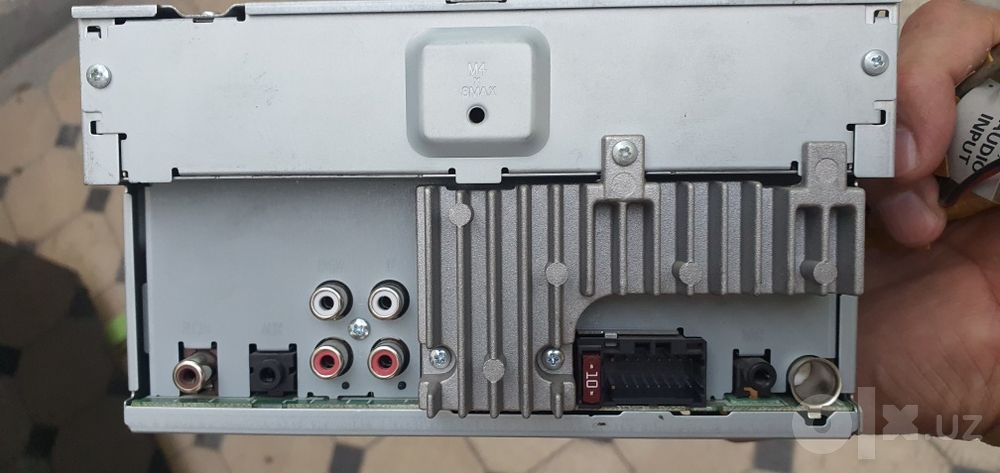 Продаётся Pioneer DMH-G225BT