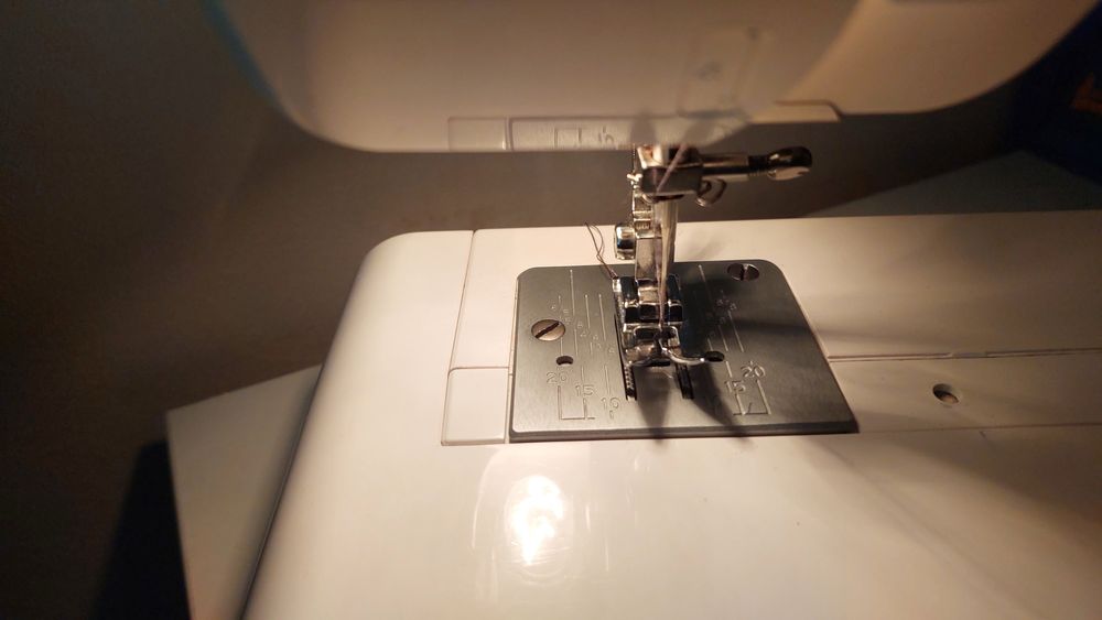 Швейная машинка JANOME LEGEND 2525