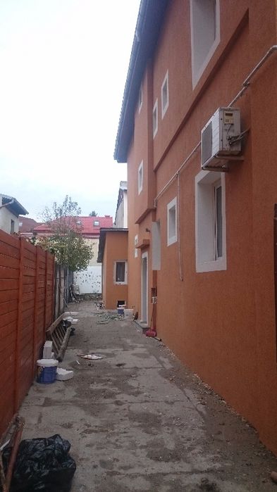 VILĂ  de vînzare 356 MP UTILI | 11 camere | TEREN 350 MP | 498 MP construiți  DOMENII – ARCUL DE TRIUMF