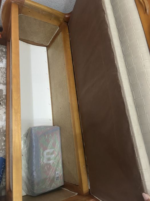 Продам маленький диван