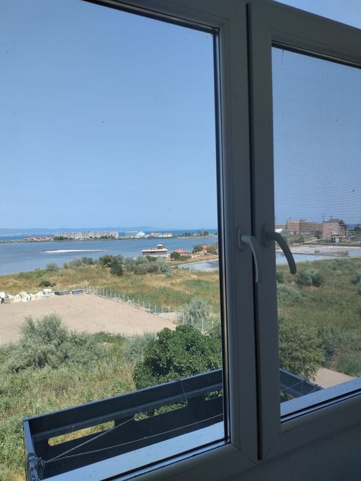 Давам апартамент двустаен под наем шести етаж  с гледка асансьор