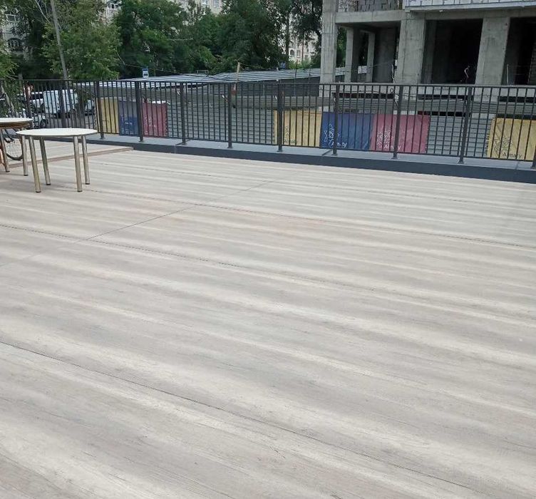 Декинг в наличии Астана