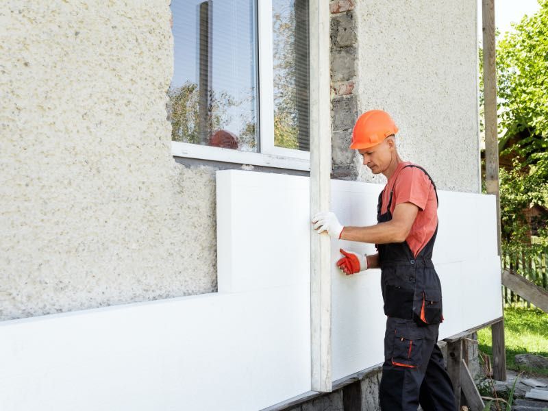 Termoizolații și finisaje exterioare pentru confort și economii